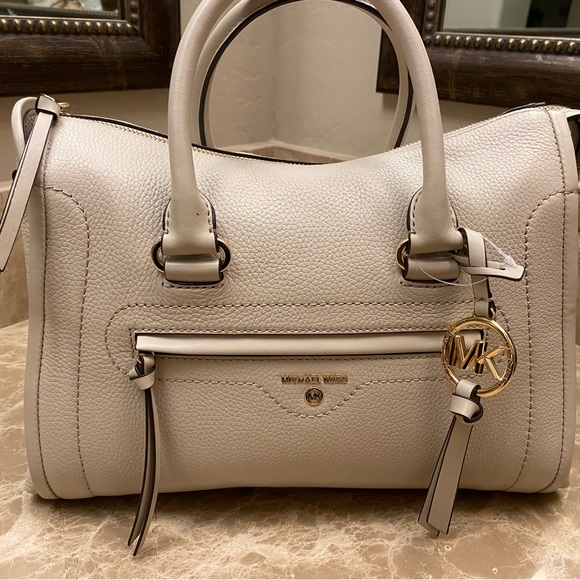 Michael Kors. New with tag. Michael Kors Carine Light Sand Medium Satchel - Picture 7 of 16